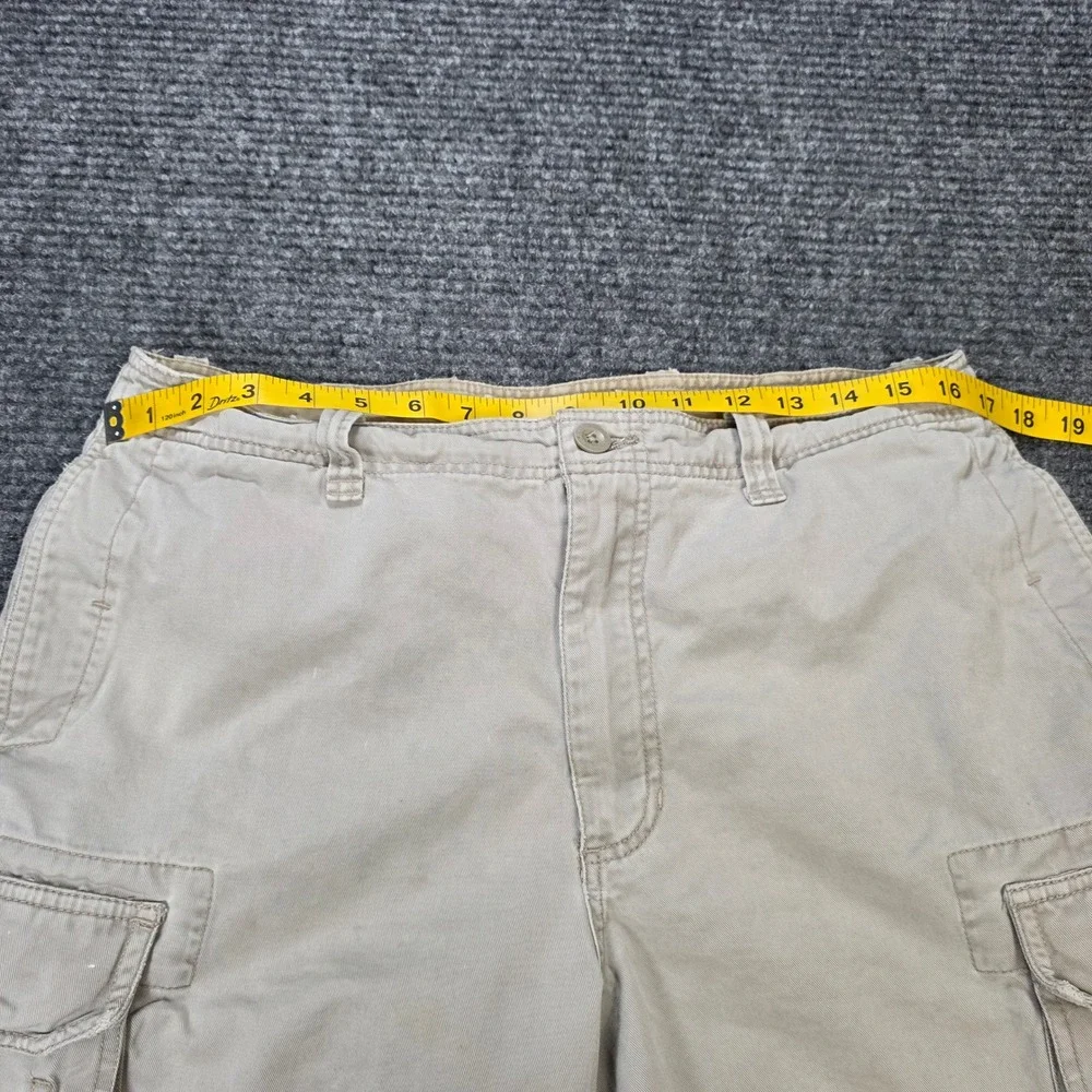 Old Navy Khaki Cargo Shorts Men's Size 33 Tan Cotton‎ Twill Relaxed Fit Utility